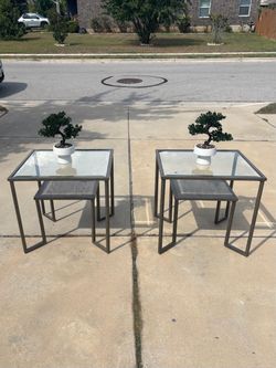 Beautiful Modern Matching set of End tables
