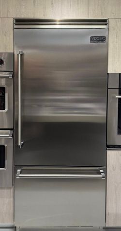 VIKING Refrigerator Built-In VCBB5364RSS 02162 .