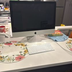 Apple iMac 21.5” (Mid 2011) + Apple Keyboard – Fully Working