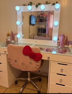 Hello kitty chair