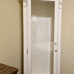 White Curio Cabinet Lighted w/ Glass Shelving 