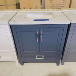 30 in. W x 22 in. D Single Sink Bath Vanity in Navy Blue with White Top $475 