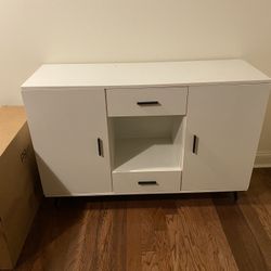 White Buffet Table/ Bar Storage/ Cabinet