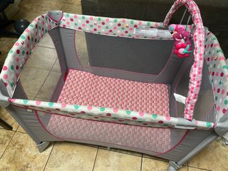 Baby play pin/ baby play yard  $15 OBO