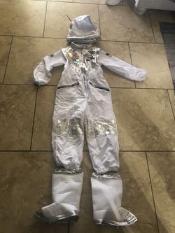 Costume Size 8