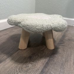 Cute Flower Foot Stool