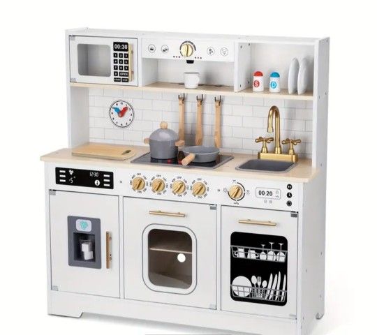 Brand new in box 📦 Toddler play Kitchen!