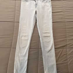 Women’s Levi’s Skinny Jeans Sz 28