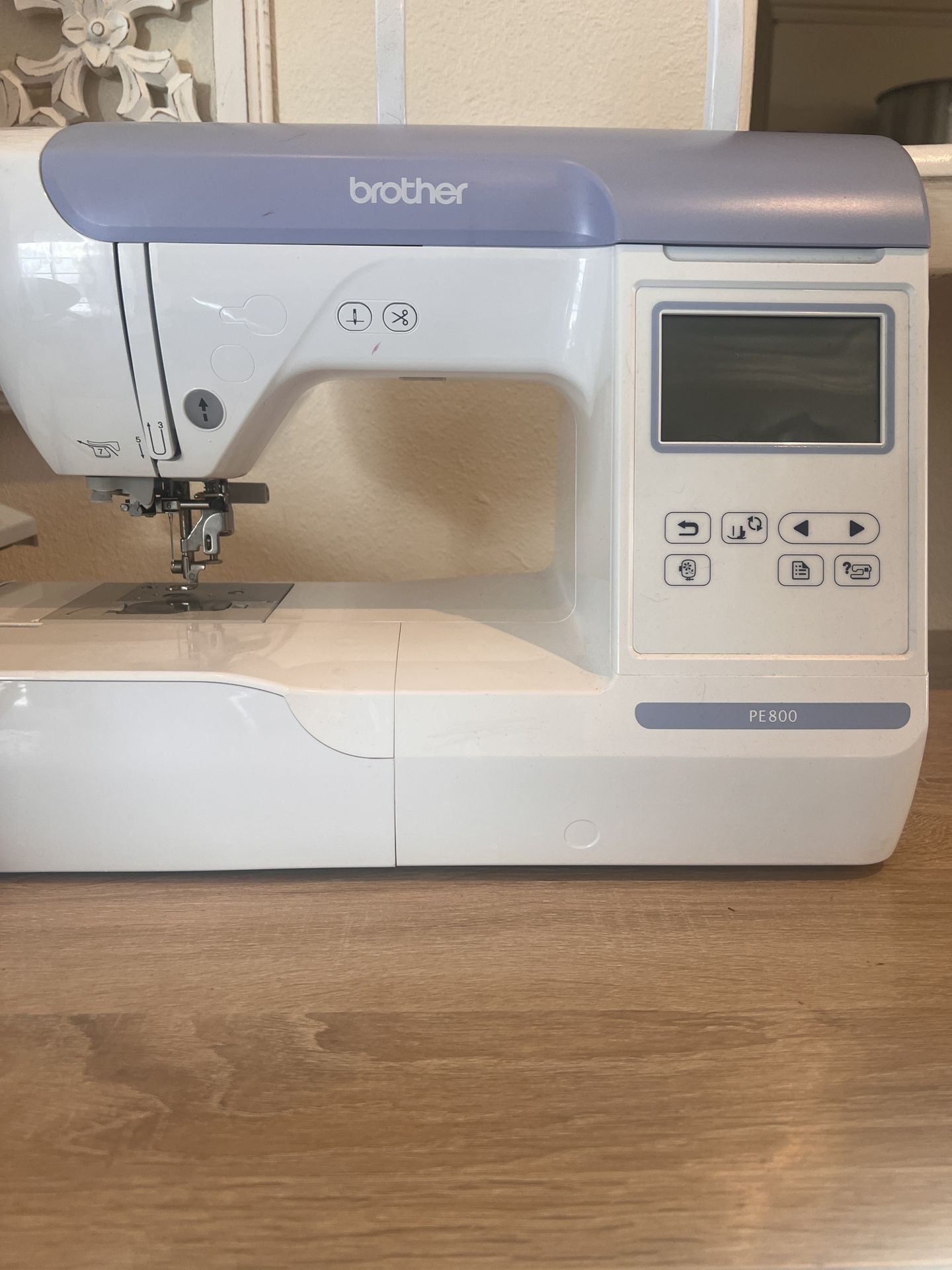 PE800 Brother  Embroidery Machine 