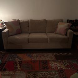 Beige 3-seater Custom Couch W Down Pillows
