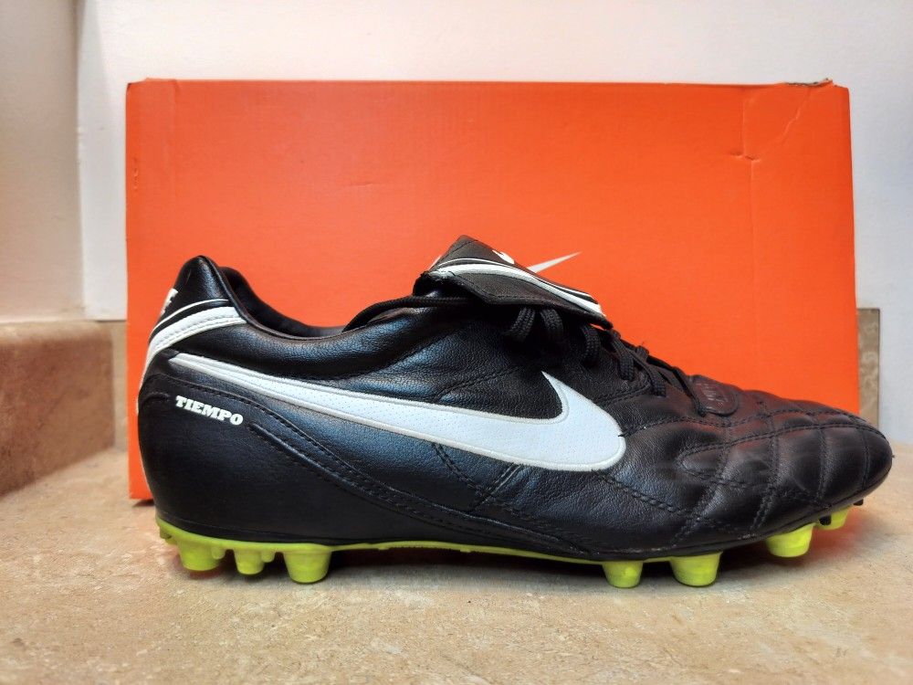 Nike Tiempo Legend Fg Leather Soccer Boots, Size 11 + GIFT