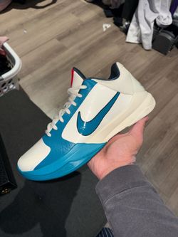 Kobe 5 coconut milk size 9.5