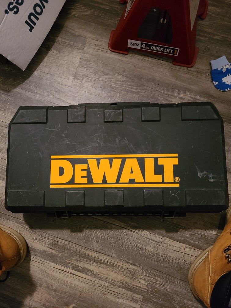 DeWalt sawzall