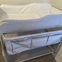 Changing table portable