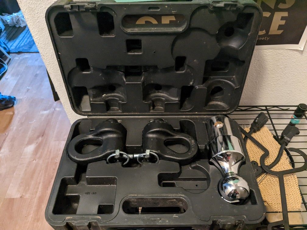 GMC OEM CURT MFG 2-5/16" Gooseneck Ball And Safety Chain Anchor Kit CMI 60691-01