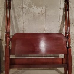 Queen 4 Poster Bed By American Drew