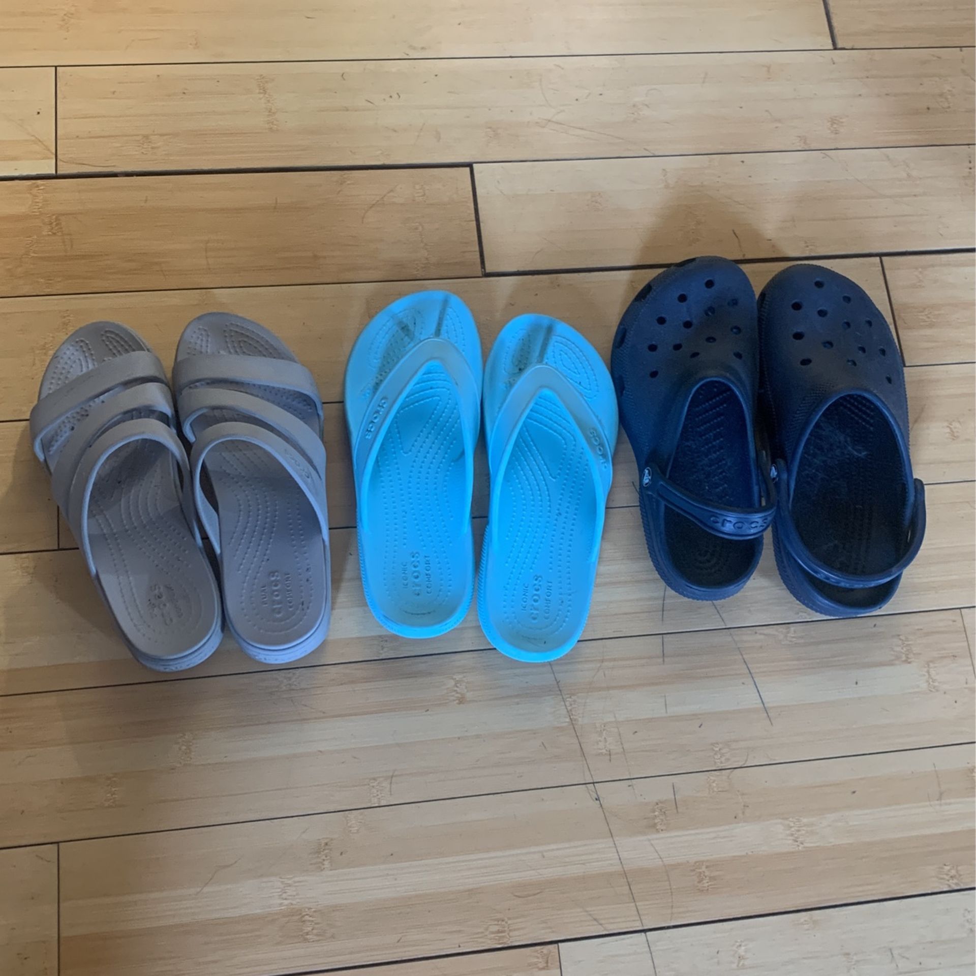 Crocs like new Toddler Boys Like New Slip On Shoes Crocs 9 | Mercari main image 3