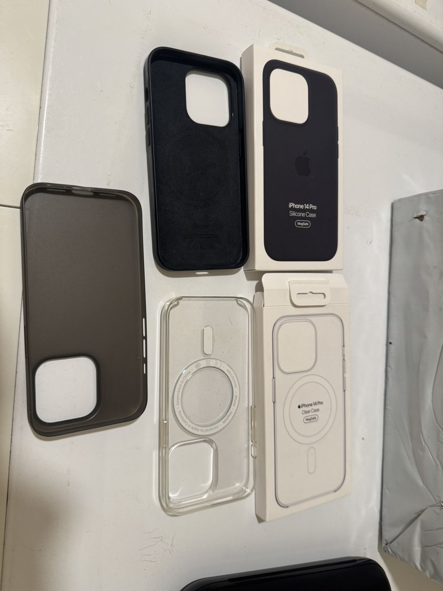 iPhone 14 Pro Cases Free
