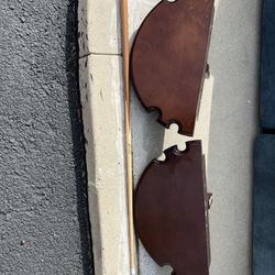 Wall-Mounted Pub Table with Pool Cue Rests 