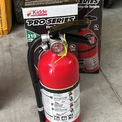 Kidde Pro 210 Rechargeable (2-A:10-B:C) Class ABC 2.5 (lb.) Fire Extinguisher