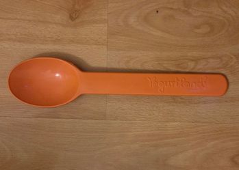 Yogurtland Apricot Giant Spoon