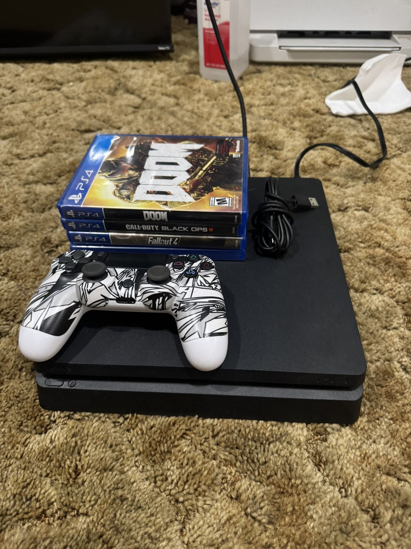 PS4 Slim Like New 1TB