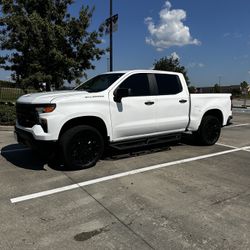 2022 Chevrolet Silverado, 12,000 Miles, Clean Title