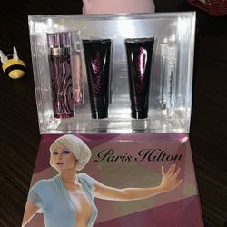 Paris Hilton Perfume 4pc Set 
