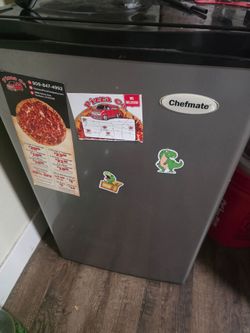 Chefmate fridge- small refrigerator