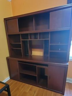 Mahogany Desk whit Hutch