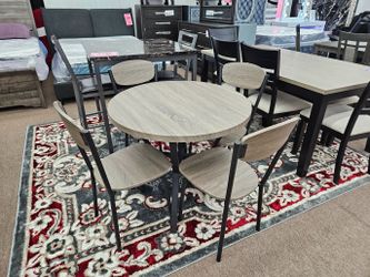 New special 1230 model round 5pc dining table set special