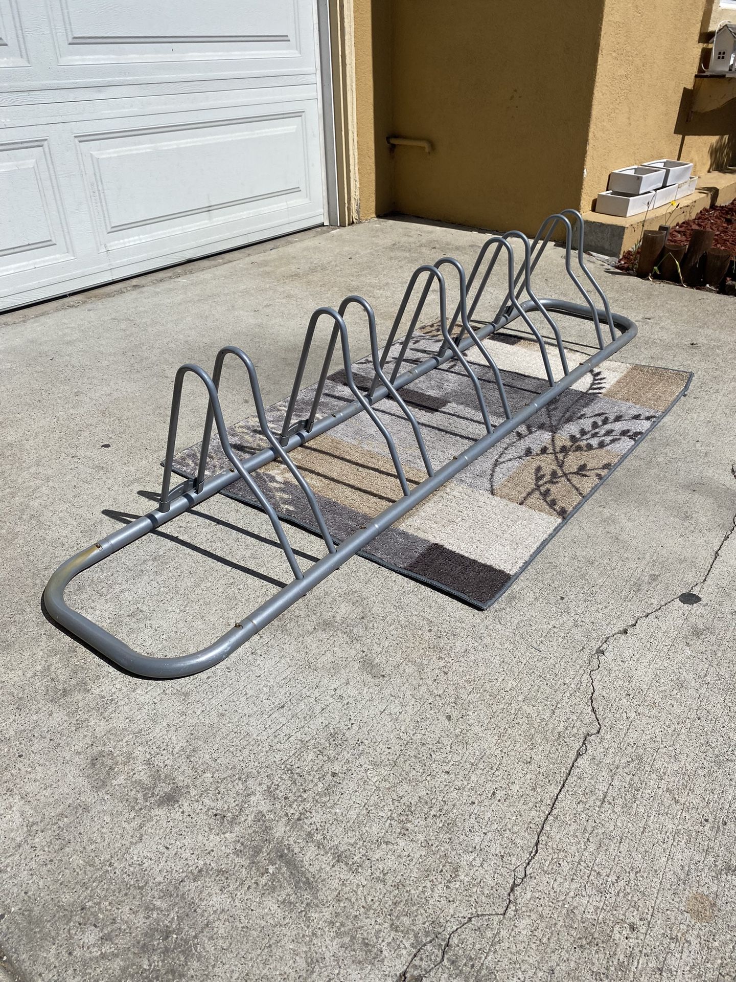 5 Bicycle Stand