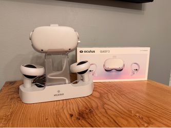 Oculus Quest 2 With LED Charging Stand. 128GB. Like New!