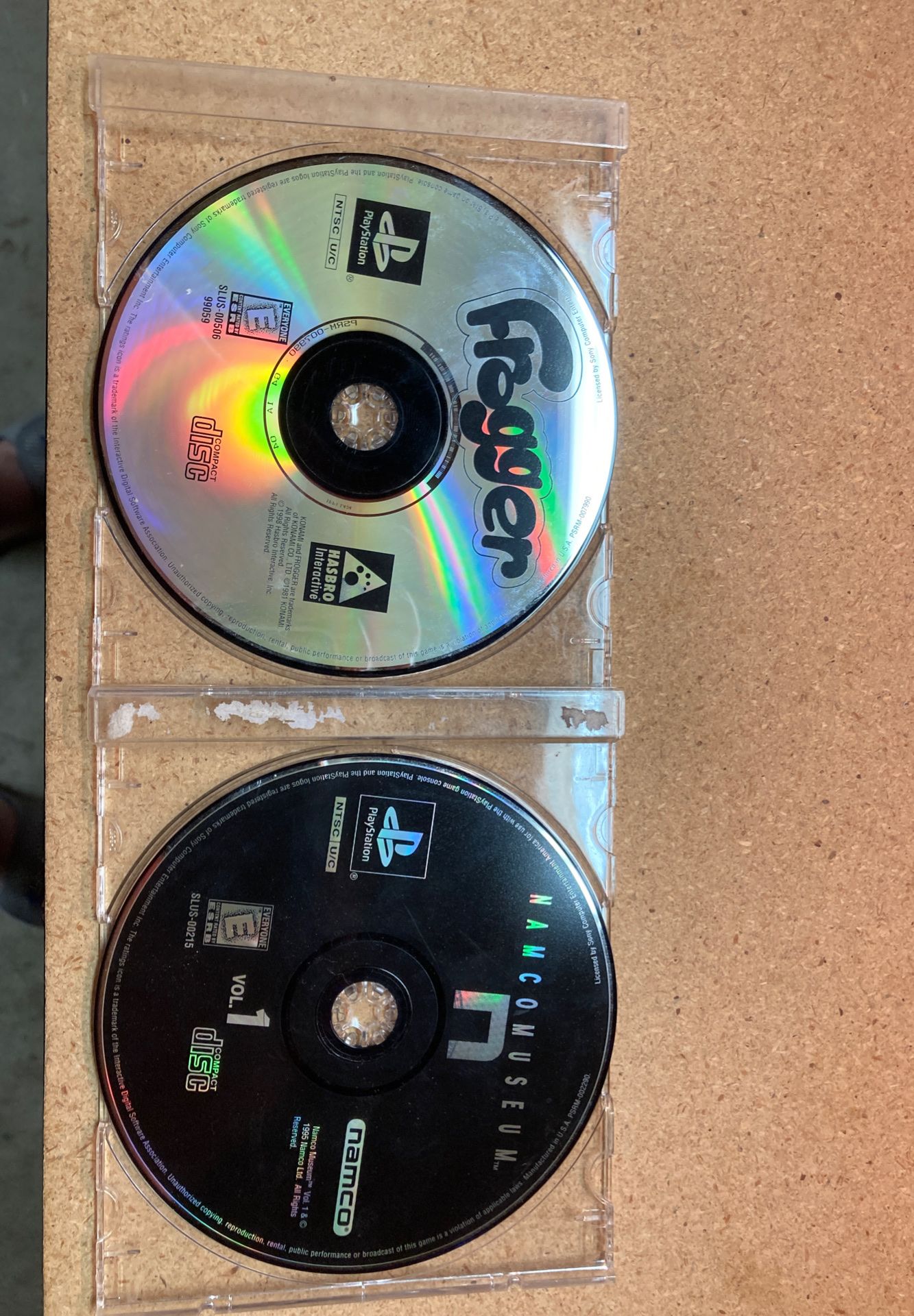 Ps1 frogger and Namco museum vol.1