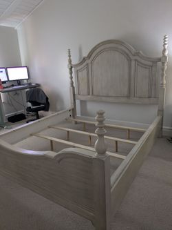 Magnussen Furniture Windsor Lane California King Poster Bed in Weathered White Magnussen.