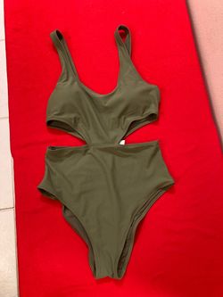 NEW w/ TAG Aerie Olive Green Women’s One Piece Bathing Suit Size MEDIUM Swimsuit
