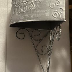 GALVANIZED CORNER SHELF EXCELLENT CONDITION 