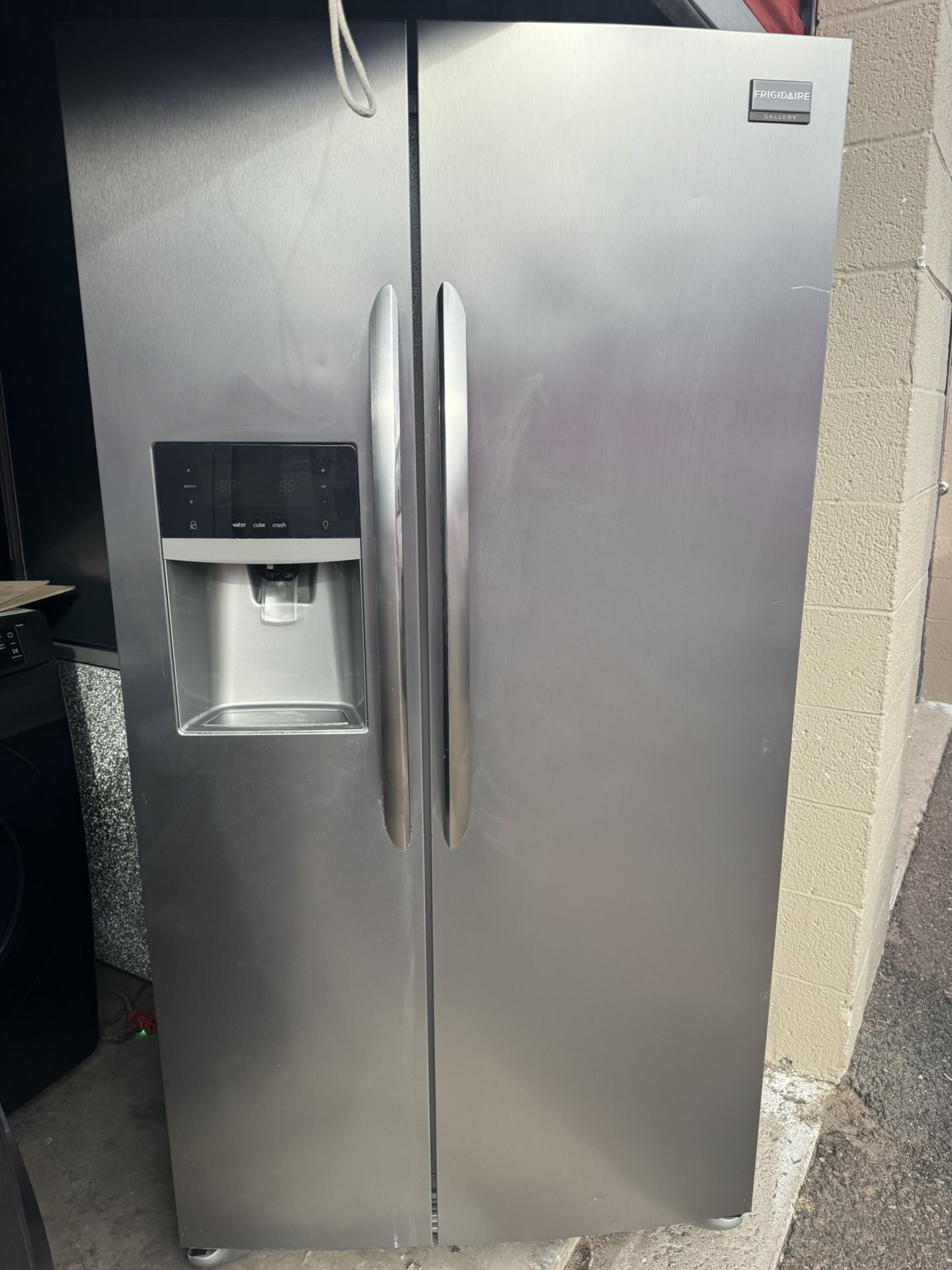 Refrigerator Everything Works