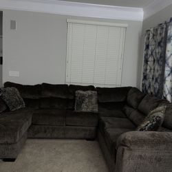Sectional Sofa 