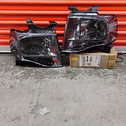 FOR FORD EXPEDITION 2007-2014 BLACK HOUSING CLEAR TAILLIGHT REPLACEMENT LAMP