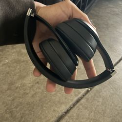 Beats Solo 4
