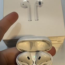 Used Apple Air pods 2nd Generation 