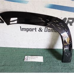 2014 - 2021 JEEP GRAND CHEROKEE FRONT LEFT WHEEL FLARE FENDER MOLDING OEM AY06429