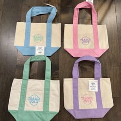 Trader Joe’s 2026 Mini Pastel Canvas Tote Bag Set of 4 