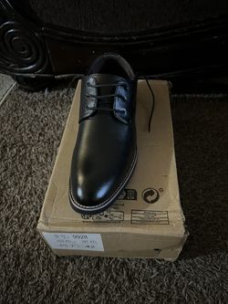 Dress Shoes Size 9