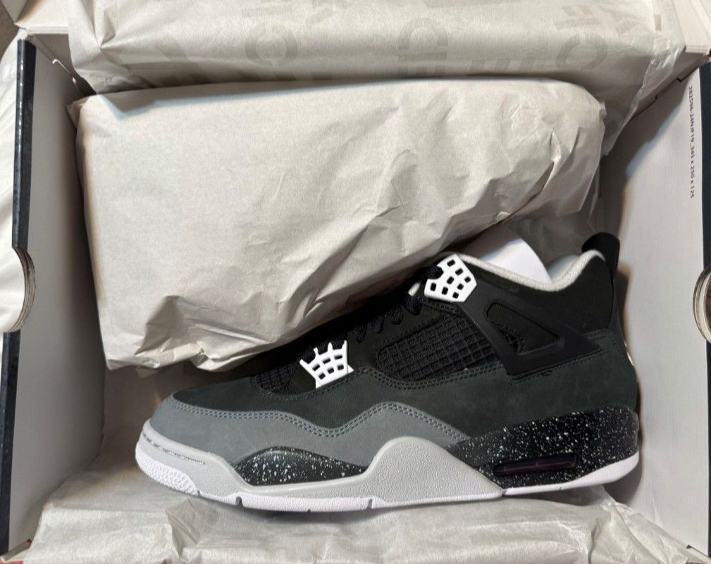 Air Jordan 4 Retro Fear Size 11 & 11.5 Available 