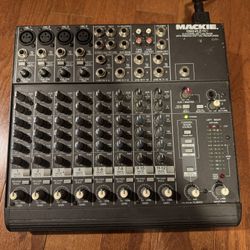 Mackie 1202-VLZ Pro 12-Channel Professional Mic/Line Mixer