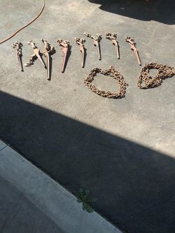 Tie Downs.Make  Reasonable Offer 