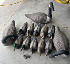 Vintage Victor Majestic Duck & General Fibre Co Goose Decoys