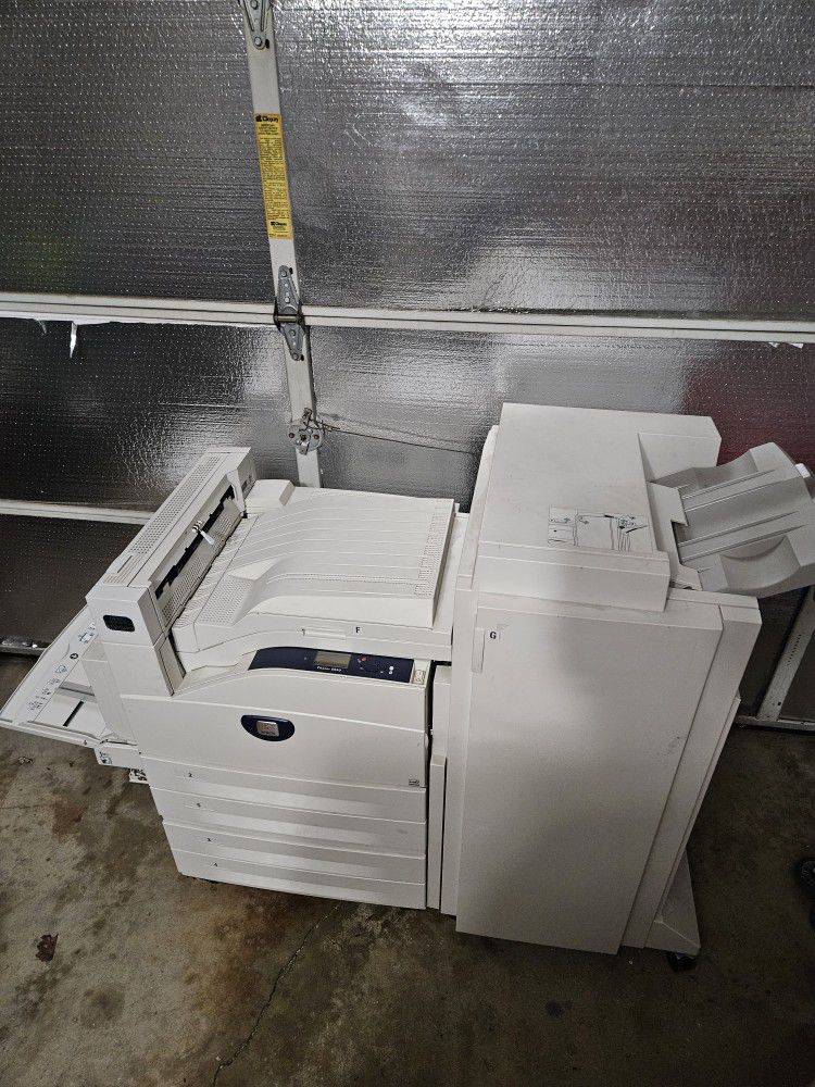 Xerox Phaser 5500 Printer and SFN-1 Finsher - As Is